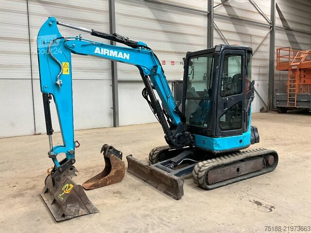Miniexcavadora Airman AX 38 U-7
