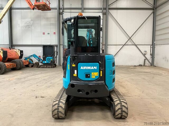 Miniexcavadora Airman AX 38 U-7