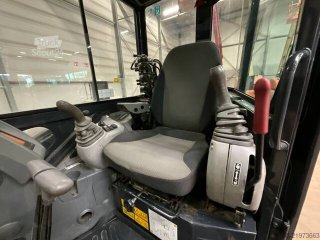 Miniexcavadora Airman AX 38 U-7