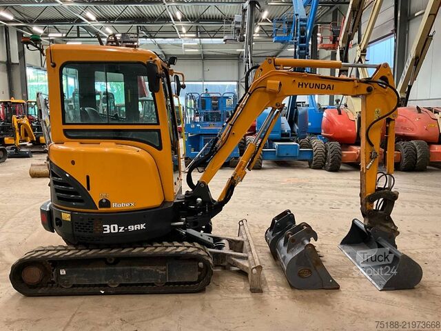 Miniexcavadora Hyundai Robex 30 Z-9 AK