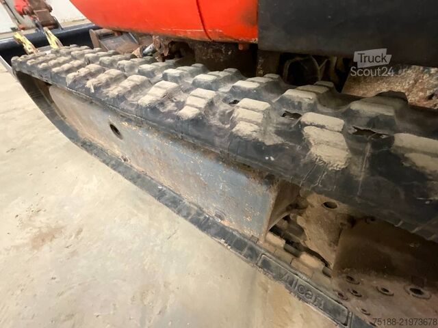 Miniexcavadora Kubota K 008-3
