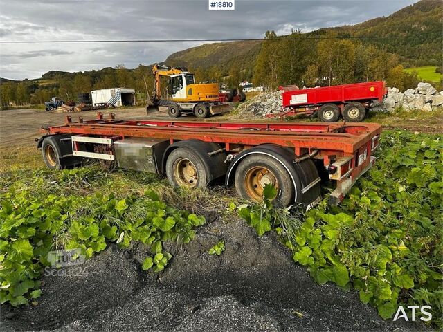 Portal arm system Nor-Slep hook trailer