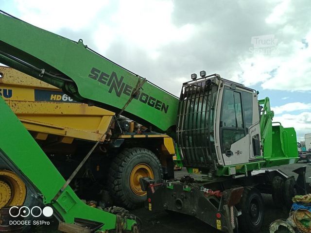 Excavator pe roți SENNEBOGEN 818-E Umschlagbagger - 83 Ton - mit Greifer