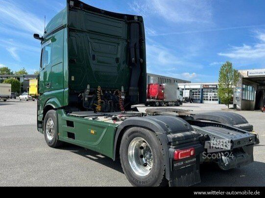 Trattore stradale standard MERCEDES-BENZ Actros 1851 LS HAD 4x4 Retarder+Xenon+Hydraulik