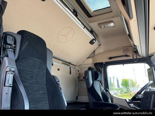 Trattore stradale standard MERCEDES-BENZ Actros 1851 LS HAD 4x4 Retarder+Xenon+Hydraulik