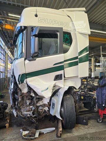 Tractor estándar SCANIA S 560 SUPER *30.000 km *MOTOR DREHT