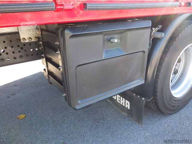 Camión de plataforma MERCEDES-BENZ 1824 L Actros Pritsche 7,10 m/2x AHK/Klima/12tkm