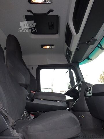Camión de plataforma MERCEDES-BENZ 1824 L Actros Pritsche 7,10 m/2x AHK/Klima/12tkm
