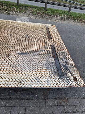 Maleta LAG 2ass gestuurde oplegger