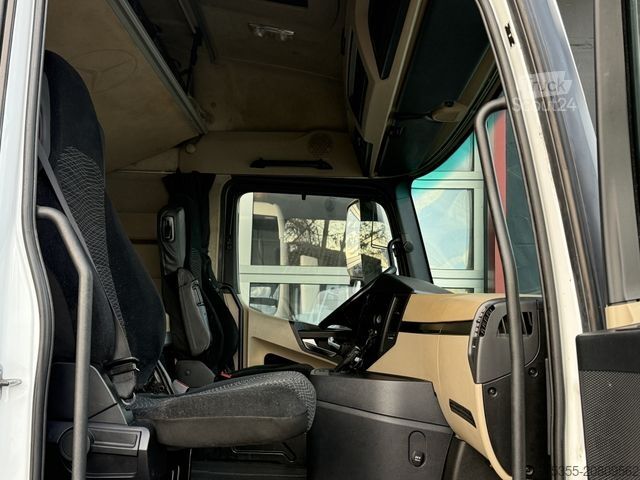 Cap tractor voluminos MERCEDES-BENZ Actros 1843 Retarder Klima Mega Jumbo Temomat