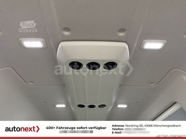 Minibus VOLKSWAGEN Crafter DSG *4MOTION* DACHKLIMA+8-SITZE+ROLLSTUH