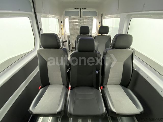 Minibus VOLKSWAGEN Crafter DSG *4MOTION* DACHKLIMA+8-SITZE+ROLLSTUH