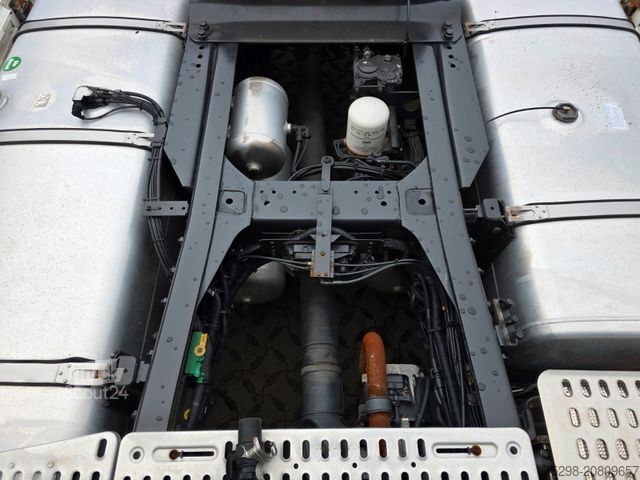 Standard dragbil IVECO Stralis 480 / ZF Intarder / Standklimaanlage