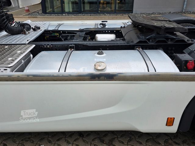 Standard dragbil IVECO Stralis 480 / ZF Intarder / Standklimaanlage