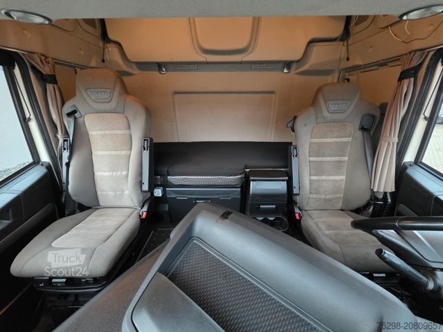 Standard dragbil IVECO Stralis 480 / ZF Intarder / Standklimaanlage