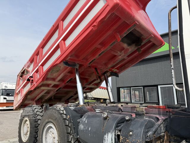 самосвален камион Perlini 131/33 Dumper 6x4