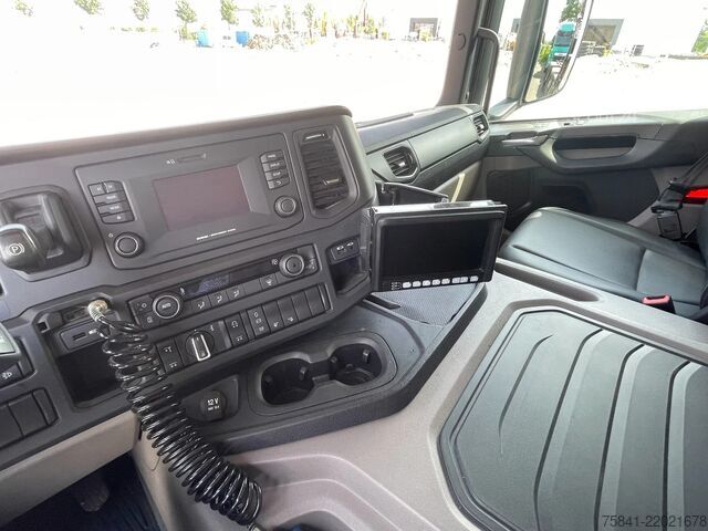 Darus teherautó Scania P340 P340 XT Atlas 96.3E - A3L laadkraan + VDL ...