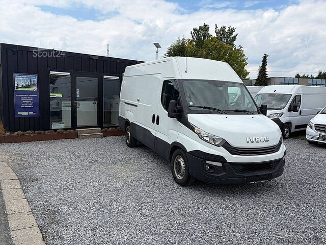 Kombi s vysokou strechou IVECO DAILY 35S14       L2H2 Automaat Euro6