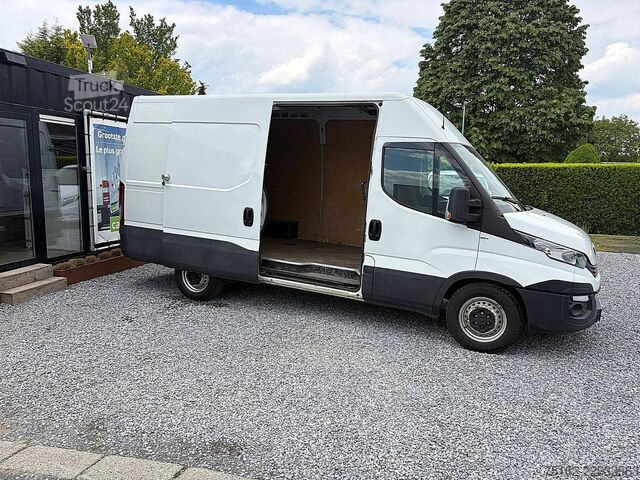 Kombi s vysokou strechou IVECO DAILY 35S14       L2H2 Automaat Euro6