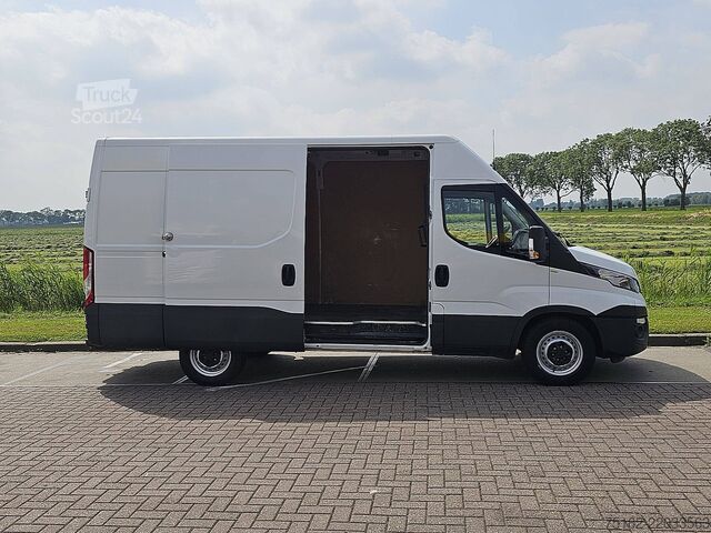 عربة ستيشن واغن ذات سقف مرتفع IVECO DAILY 35S14       L2H2 Automaat Euro6