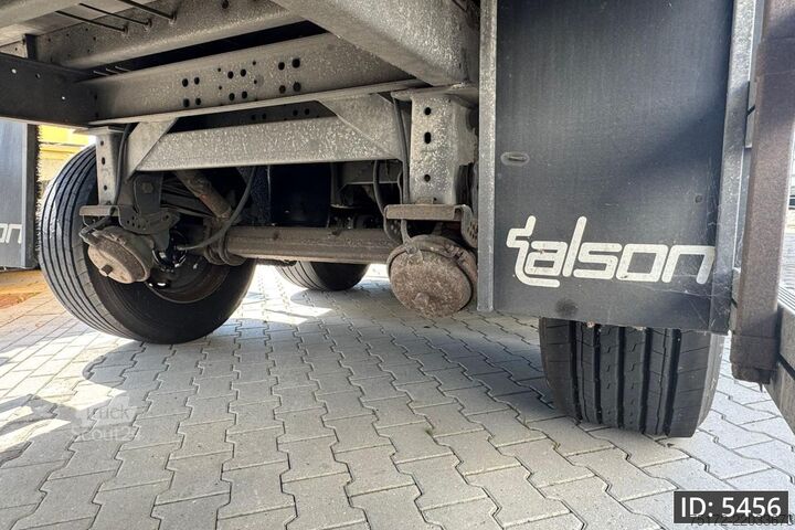 Bőrönd Talson F1227 / Rollerbed / Confection