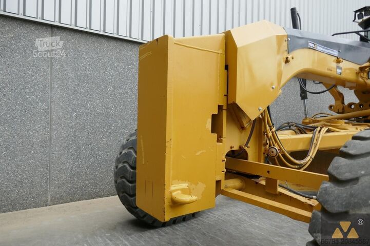 Grader Caterpillar 140M