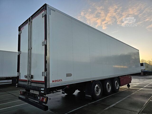 Refrigerated/frozen transport KOGEL S24