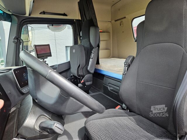Trojstranný sklápací nákladný automobil Mercedes-Benz Arocs 2658 LK 6x4 Bordmatik
