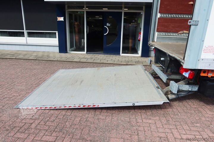 Mala MAN TGL 12.250 Bakwagen + Laadklep DHollandia 2000 kg