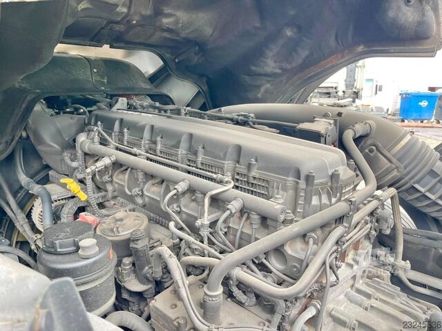 DAF XF 530, rok výroby 11/2018, Superspace, PARK CLIMA, lednička, VE VÝBORNÉM STAVU! MVI2178 DAF XF 530      Bj  11/2018 ,  Superspace, PARK CLI...