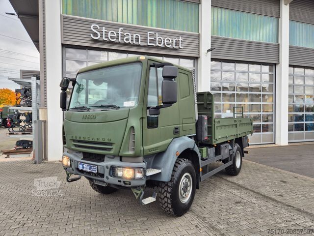 Flatbed truck IVECO Eurocargo ML100E22WM-BW 4x4 Pritsche L-Haus Bett