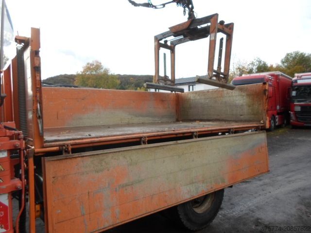 Tipper truck MERCEDES-BENZ 1833 K/ Kran ATLAS/ 105000 KM