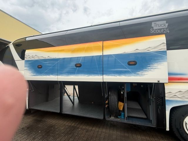 Távolsági autóbusz NEOPLAN Starliner C  P 11 II P 11  371 KW