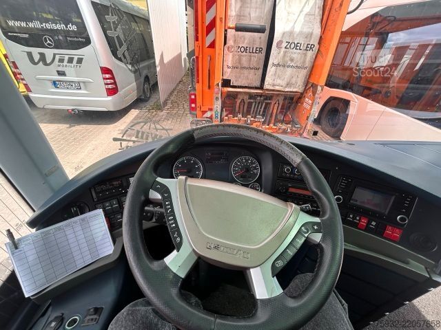 Távolsági autóbusz NEOPLAN Starliner C  P 11 II P 11  371 KW