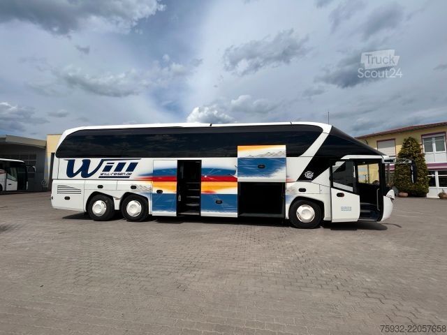 Távolsági autóbusz NEOPLAN Starliner C  P 11 II P 11  371 KW