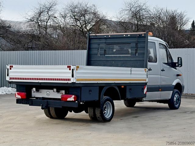Kamyon üstü vinçli panelvan MERCEDES-BENZ Sprinter 519 CDI * 4x4 * TOP