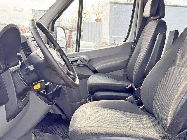 Kamyon üstü vinçli panelvan MERCEDES-BENZ Sprinter 519 CDI * 4x4 * TOP