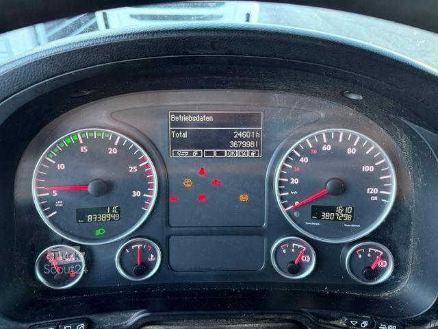 Faházszállító teherautó MAN TGS 26.440 6x4 Kurzholzzug Palfinger SägeGreifer