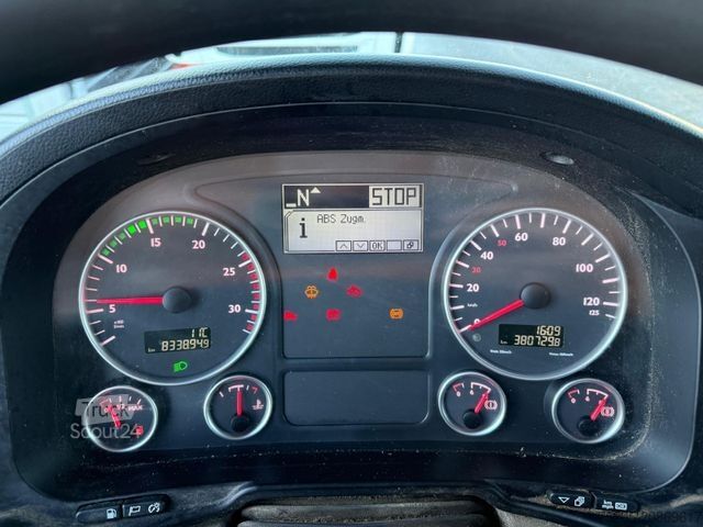 Faházszállító teherautó MAN TGS 26.440 6x4 Kurzholzzug Palfinger SägeGreifer