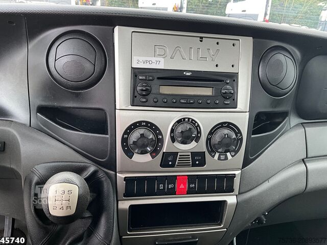 Причіп для розкидача Iveco Daily 35S12 300 met Nido zoutstrooier Just 88.0...