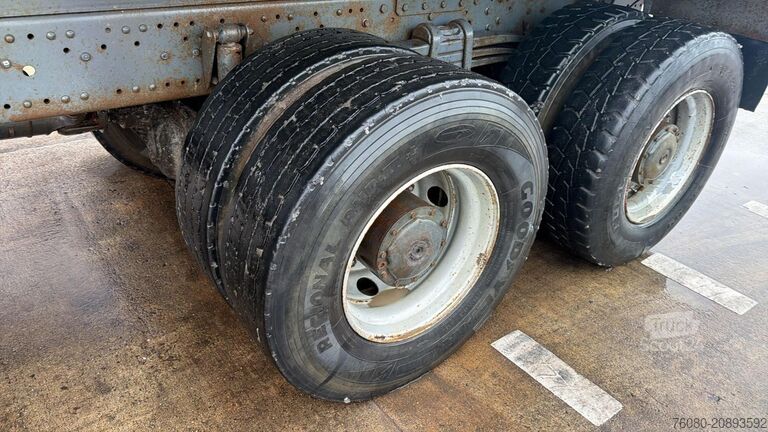 Kipper Mercedes-Benz Actros 3235 (TAMBOURS / 8X4 / LAMES / GRAND PON...