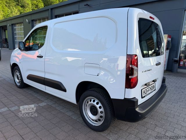 Furgone PEUGEOT Partner 1,5 DIESEL Premium Kasten Tempomat A/C
