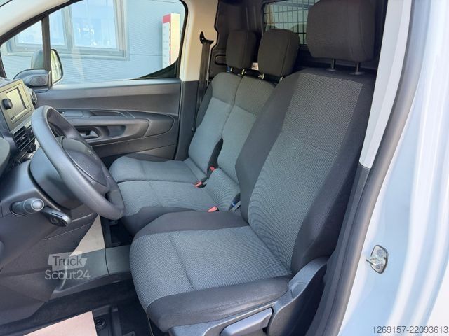 Furgone PEUGEOT Partner 1,5 DIESEL Premium Kasten Tempomat A/C