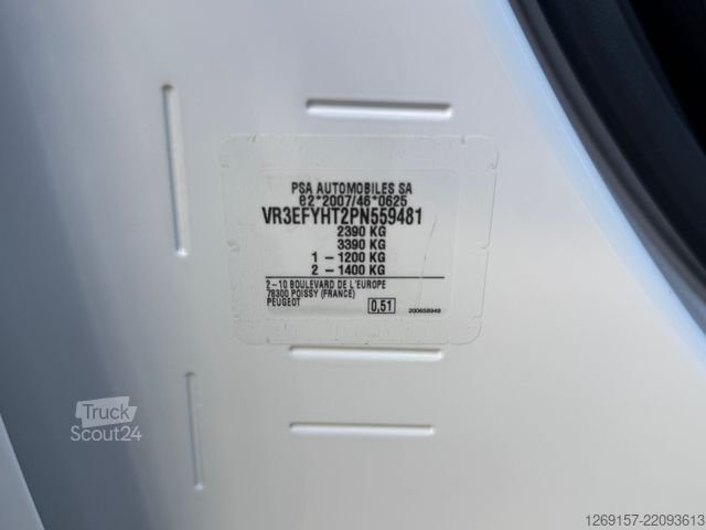 Furgone PEUGEOT Partner 1,5 DIESEL Premium Kasten Tempomat A/C