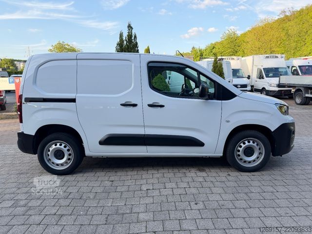Furgone PEUGEOT Partner 1,5 DIESEL Premium Kasten Tempomat A/C