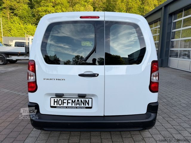 Furgone PEUGEOT Partner 1,5 DIESEL Premium Kasten Tempomat A/C