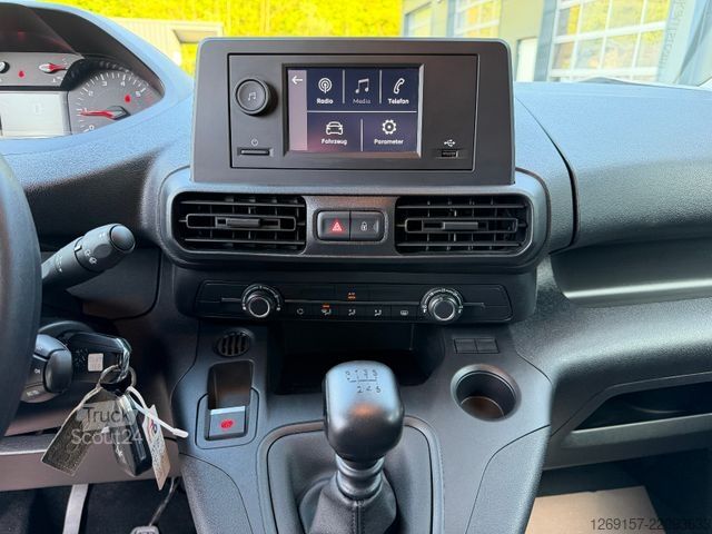 Furgone PEUGEOT Partner 1,5 DIESEL Premium Kasten Tempomat A/C