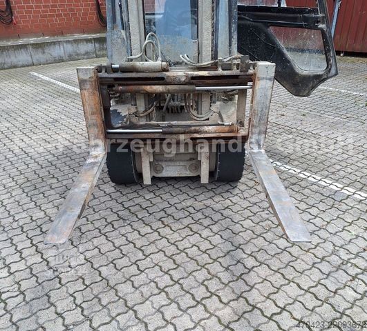 Frontlastare truck LINDE H35D-02 EVO*Zinkenversteller