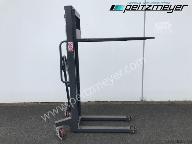 Véhicule utilitaire fetra Fetra Handhydraulik Stapler 6855