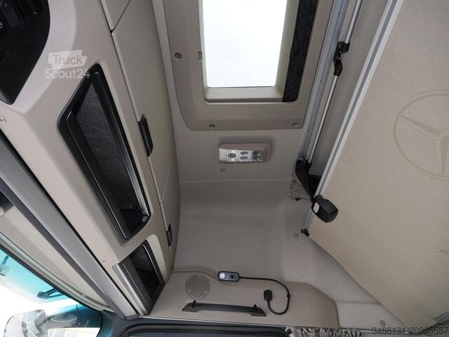 Tractor estándar Mercedes-Benz Actros 1848 LS KlimaA Navi LED RFK LederLR